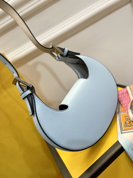 classic designer cookie women shoulder bags baguette mini half crescent totes croissant handbag
classic designer cookie women shoulder bags baguette mini half crescent totes croissant handbag