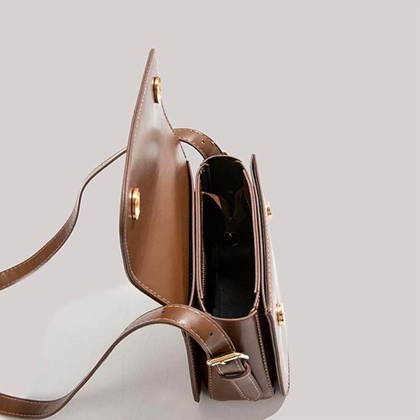 women's bag 2021 new high-end sense niche small square bag messenger bags myy, Black;red
women's bag 2021 new high-end sense niche small square bag messenger bags myy, Black;red
