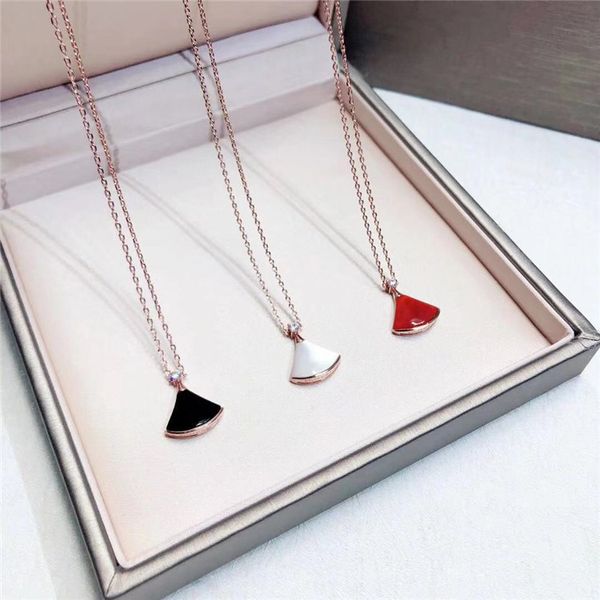 fashion selling fan-shaped shell necklace titanium steel plated 18k rose gold small skirt collarbone chain female, Golden;silver
fashion selling fan-shaped shell necklace titanium steel plated 18k rose gold small skirt collarbone chain female, Golden;silver