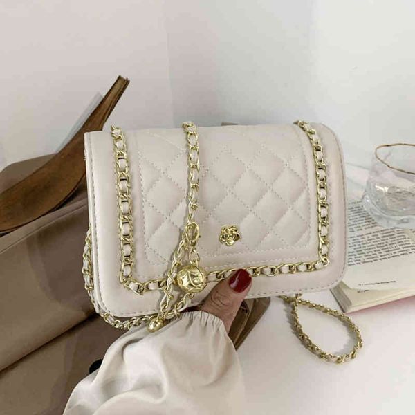 50% off new women's bag chain new camellia small one shoulder messenger bag fashion pattern chain bags
50% off new women's bag chain new camellia small one shoulder messenger bag fashion pattern chain bags