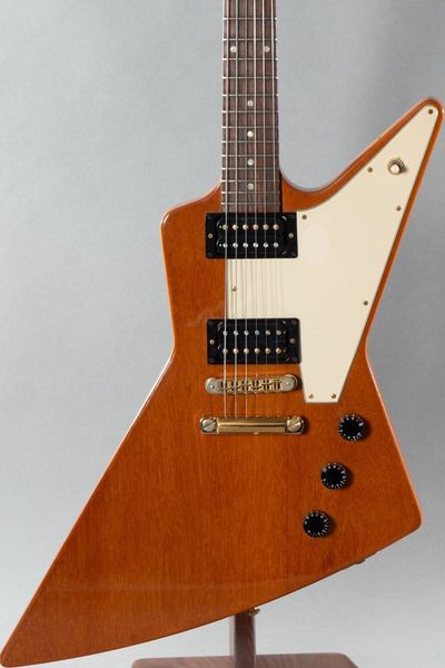 '76 reissue explorer natural electric guitar