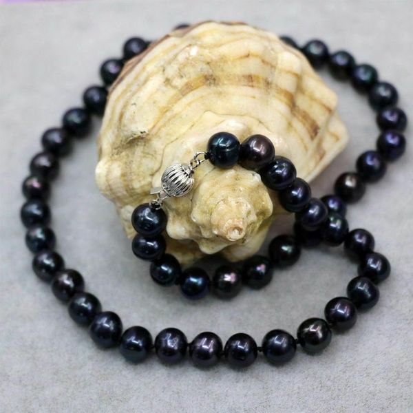 long 18" 8-9mm genuine black freshwater cultured pearl hand knotted necklace, Silver
long 18" 8-9mm genuine black freshwater cultured pearl hand knotted necklace, Silver