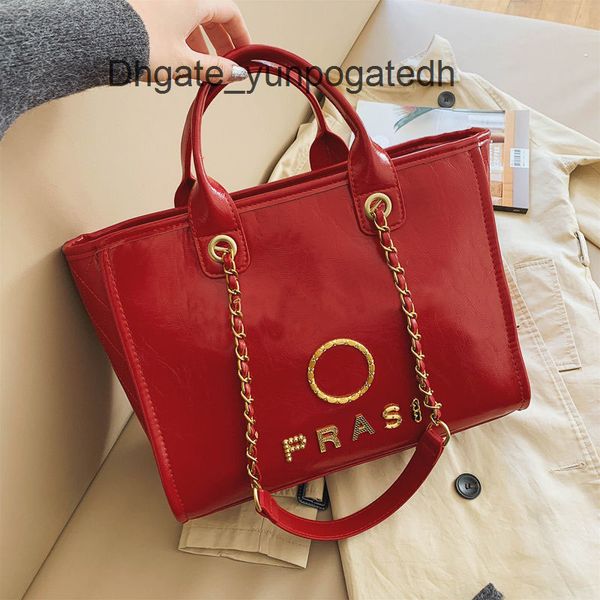 luxury designer brand handbags women's evening bags ch metal badge tote bag small mini fashion beach handbag female capacity large leat, Black;red
luxury designer brand handbags women's evening bags ch metal badge tote bag small mini fashion beach handbag female capacity large leat, Black;red