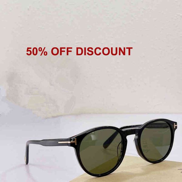 2022 tf polarized sunglasses fashion designer full frame sun glass men brown lens brand women's sunglass women uv400, White;black
2022 tf polarized sunglasses fashion designer full frame sun glass men brown lens brand women's sunglass women uv400, White;black