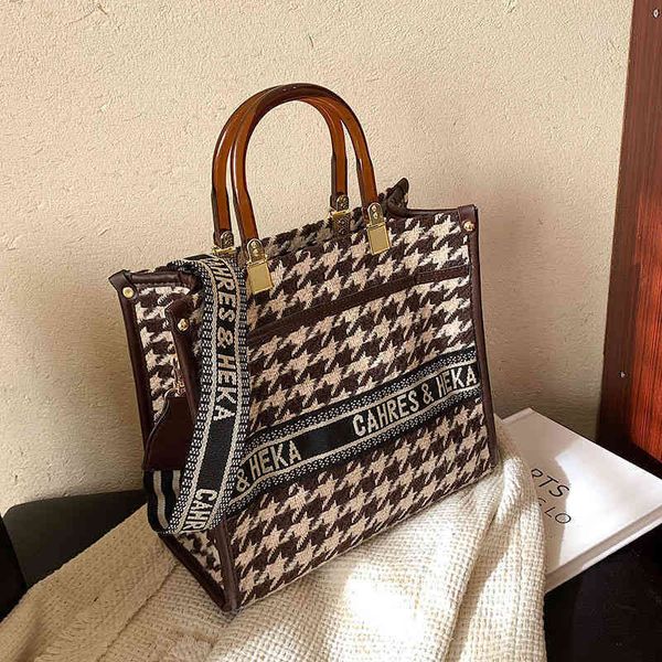 shoulder bags fashion thousand bird lattice wide shoulder strap leisure small fresh and genero
shoulder bags fashion thousand bird lattice wide shoulder strap leisure small fresh and genero