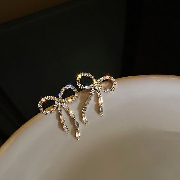 925 silver needle stylish and simple personality earrings rhinestone zircon bow stud earrings online influencer refined design eardrop, Golden
925 silver needle stylish and simple personality earrings rhinestone zircon bow stud earrings online influencer refined design eardrop, Golden