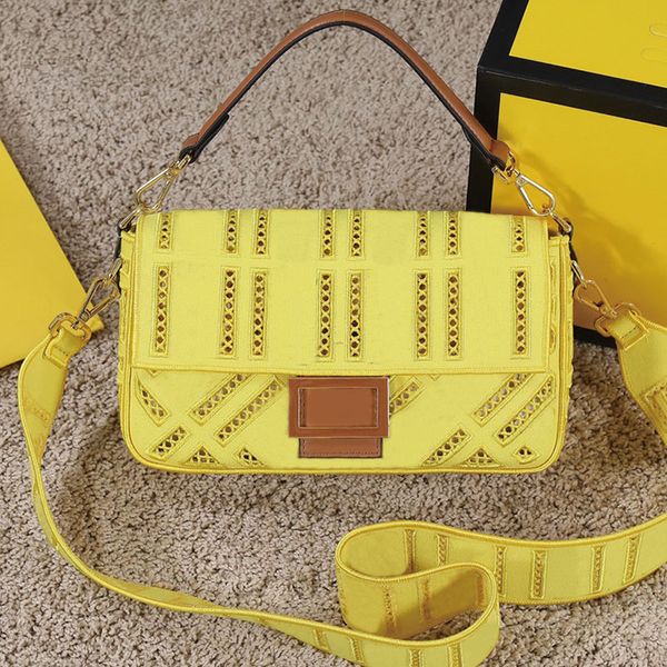 lace baguette bag handle handbag flap purse hollow out crossbody bags genuine leather shoulder bag wallets hasp gold hardware removable clas
lace baguette bag handle handbag flap purse hollow out crossbody bags genuine leather shoulder bag wallets hasp gold hardware removable clas