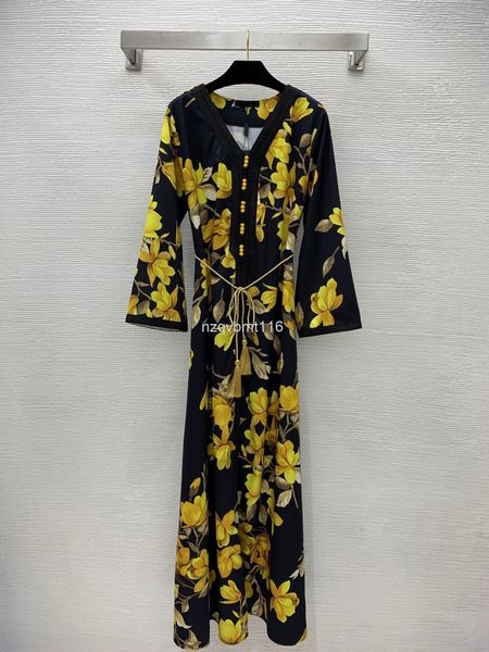 casual dresses fashion extended long skirt webbing stitching gold flower print v-neck large swing dress, Black;gray
casual dresses fashion extended long skirt webbing stitching gold flower print v-neck large swing dress, Black;gray