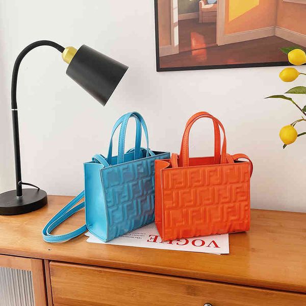 crossbody spring fashion msenger bag large handbag capacity retro female bags all-match shoulder messenger handbags
crossbody spring fashion msenger bag large handbag capacity retro female bags all-match shoulder messenger handbags