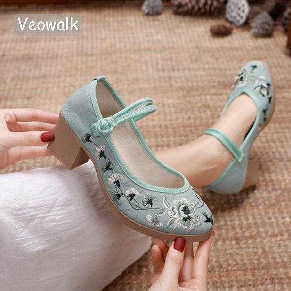 veowalk 6cm mid block heel women soft jacquard embroidered pumps retro ankle strap ladies casual comfortable chinese style shoes 220614, Black
veowalk 6cm mid block heel women soft jacquard embroidered pumps retro ankle strap ladies casual comfortable chinese style shoes 220614, Black