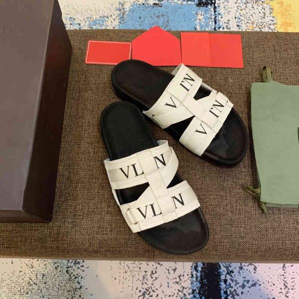 sandals men's women's casual flat sandals fashionable style fashion black white cool and breathable slippers summer
sandals men's women's casual flat sandals fashionable style fashion black white cool and breathable slippers summer