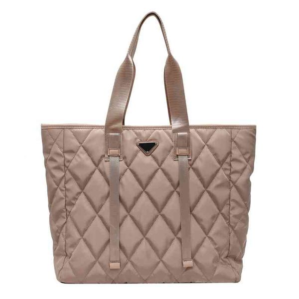 ladies luxury bags leisure handbags women's fashion rhombic one-shoulder pu single-shoulder shopping
ladies luxury bags leisure handbags women's fashion rhombic one-shoulder pu single-shoulder shopping