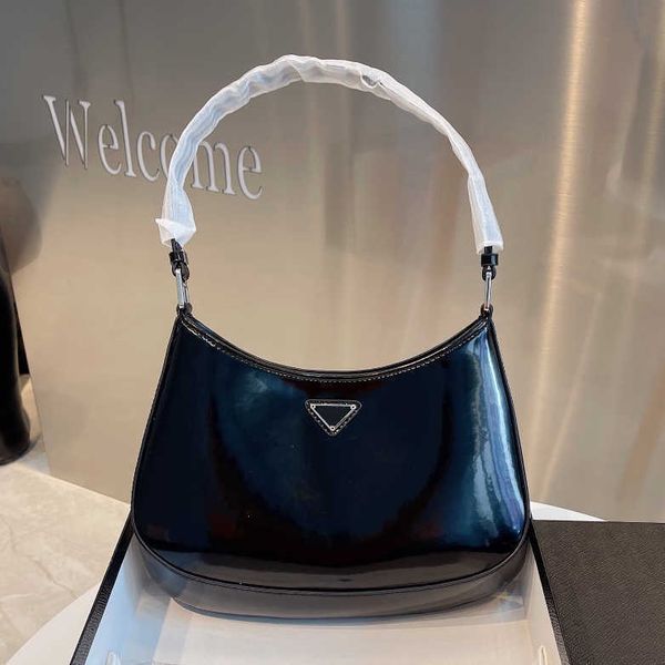 vintage flapless open leather shoulder crossbody bag classic fashion designer ladies underarm bag cross bagg coin purse
vintage flapless open leather shoulder crossbody bag classic fashion designer ladies underarm bag cross bagg coin purse