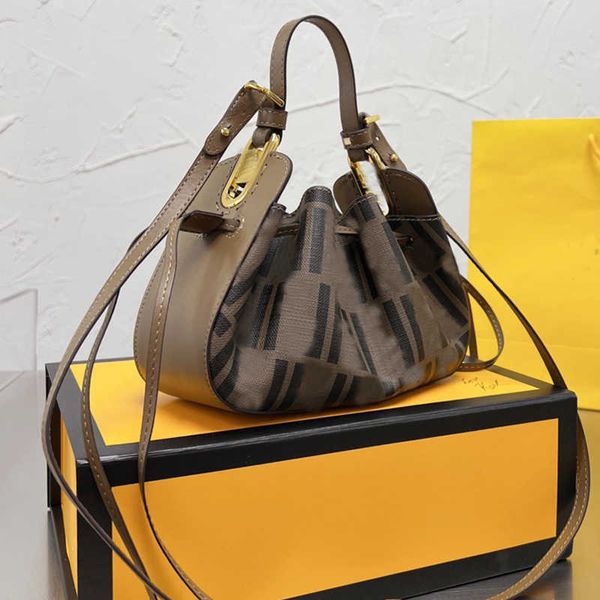hand clutch bag mini handbag purse shoulder crossbody bags drawstring closure fashion letter printed detchable shoulder strap golden d20s
hand clutch bag mini handbag purse shoulder crossbody bags drawstring closure fashion letter printed detchable shoulder strap golden d20s