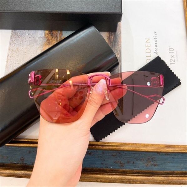 sunglasses paris brand b letter irregular metal sunglasses men's and women's small face of the same type, White;black
sunglasses paris brand b letter irregular metal sunglasses men's and women's small face of the same type, White;black