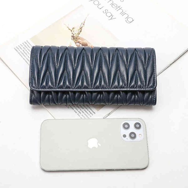 wallets 2022 new women long pleated fashion hasp zipper multifunction card holder sheepskin leather female 220322, Red;black
wallets 2022 new women long pleated fashion hasp zipper multifunction card holder sheepskin leather female 220322, Red;black