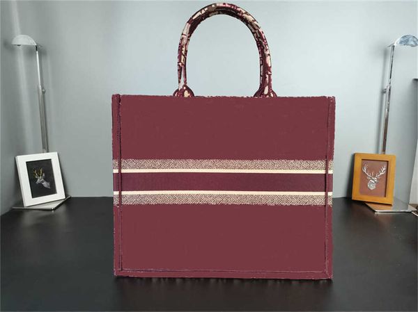 2021 selling shopping bags brand trendy embroidered handbag ladies classic large size shoulder bag delivery
2021 selling shopping bags brand trendy embroidered handbag ladies classic large size shoulder bag delivery
