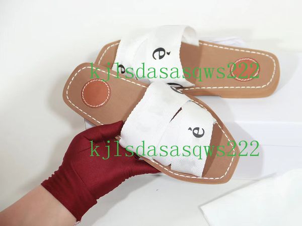 2022 new cross woven roman slippers sandals shoes pearl snake print slide summer wide flat lady canvas sandals luxurys designers slipper siz, Black
2022 new cross woven roman slippers sandals shoes pearl snake print slide summer wide flat lady canvas sandals luxurys designers slipper siz, Black
