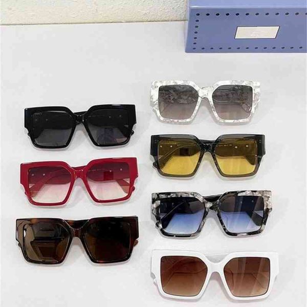 men's ladies luxury brand tide wholesale 2022 new women's decorative sunglass watermark classic fashion trend outdoor sunglasses, White;black
men's ladies luxury brand tide wholesale 2022 new women's decorative sunglass watermark classic fashion trend outdoor sunglasses, White;black
