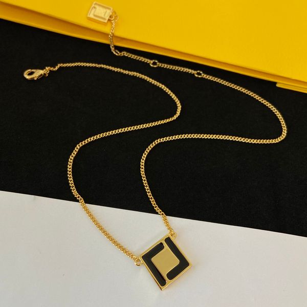 fashion non-fading chain letter woman necklace jewelry set with the correct letters small cube, Silver
fashion non-fading chain letter woman necklace jewelry set with the correct letters small cube, Silver