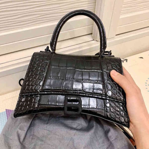 hourglas designer balencaigass bags 2022 new fashion bword crocodile pattern net red leather womens bag one vhbd
hourglas designer balencaigass bags 2022 new fashion bword crocodile pattern net red leather womens bag one vhbd