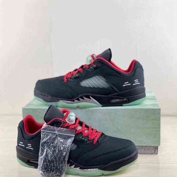 2022 clot x jumpman 5 5s low men basketball shoes fashion black red green trainers sports sneakers jogging athletic classics
2022 clot x jumpman 5 5s low men basketball shoes fashion black red green trainers sports sneakers jogging athletic classics
