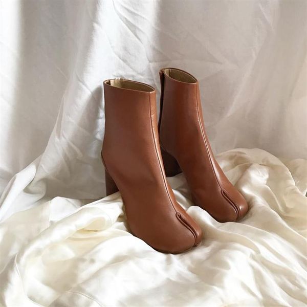 2021 new tabi boots split toe chunky high heel women boots leather zapatos mujer fashion autumn women shoes botas mujer1270e, Black
2021 new tabi boots split toe chunky high heel women boots leather zapatos mujer fashion autumn women shoes botas mujer1270e, Black