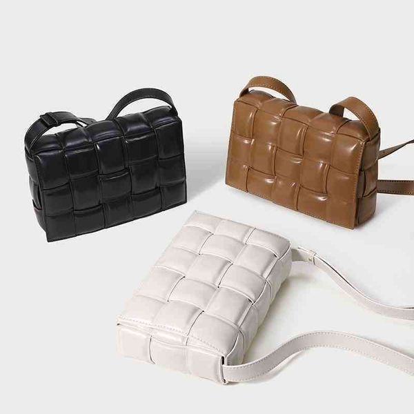 bottegas bag handbags woven pillow women's cassette2023 fashion net red diagonal lattice square venetas leather cz
bottegas bag handbags woven pillow women's cassette2023 fashion net red diagonal lattice square venetas leather cz