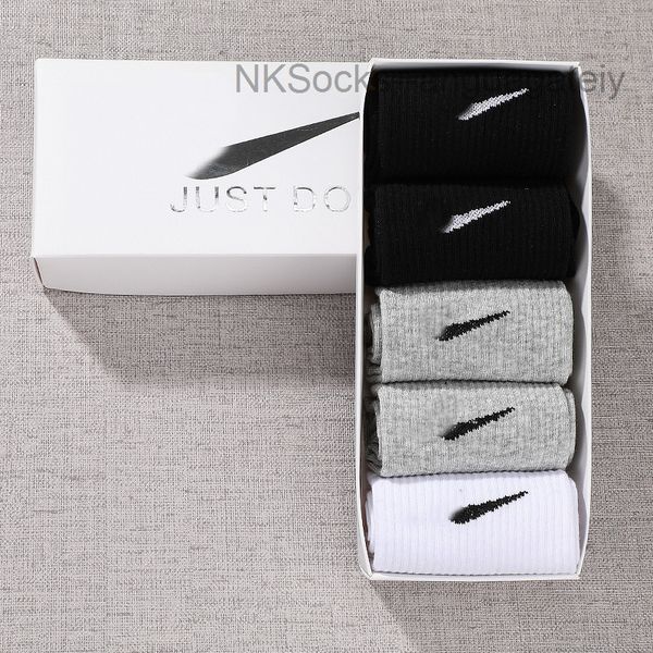 fashion men's classic socks gift box stockings hook brand black white gray medium tube sports cotton sweat absorbing sock men women lux
fashion men's classic socks gift box stockings hook brand black white gray medium tube sports cotton sweat absorbing sock men women lux
