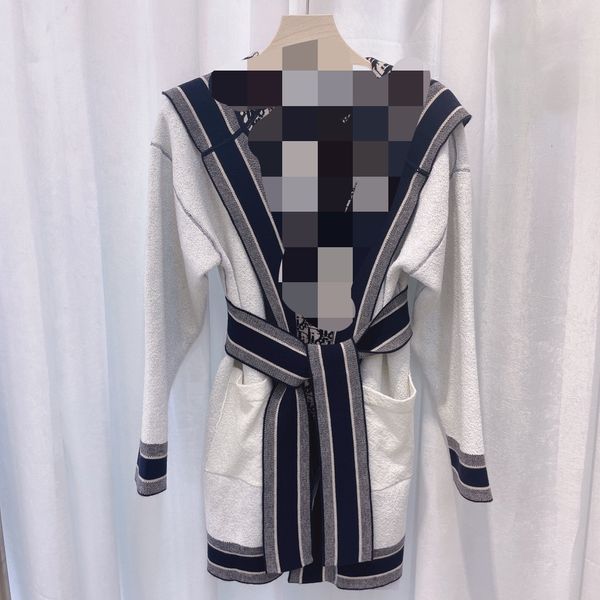 6 2022 runway summer brand same style sweater hooded long sleeve cardigan women's sweaters yl, White;black
6 2022 runway summer brand same style sweater hooded long sleeve cardigan women's sweaters yl, White;black