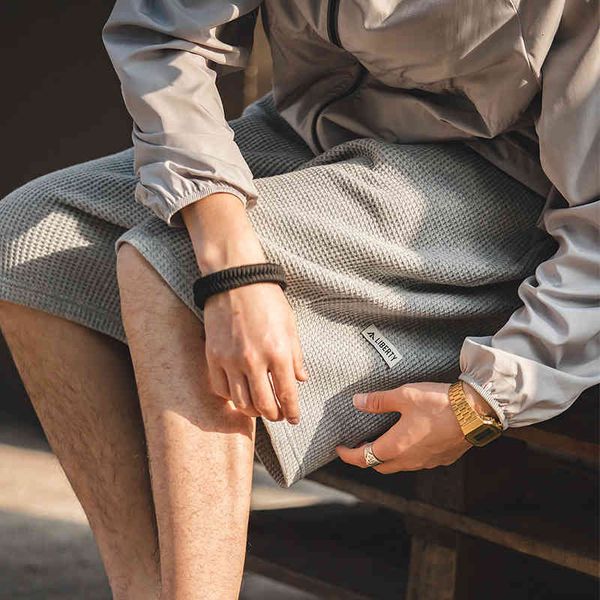 men's shorts madden work clothes american loose drop feeling waffle shorts fried street silhouette casual pants men's fashion x59r, White;black
men's shorts madden work clothes american loose drop feeling waffle shorts fried street silhouette casual pants men's fashion x59r, White;black