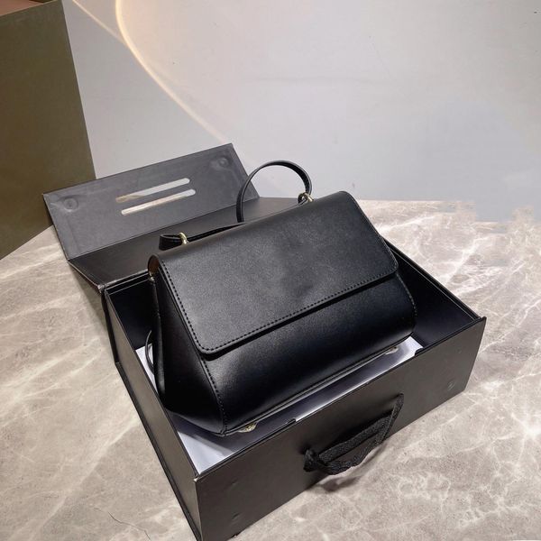 luxury designer bag evening shoulder bags letter decor toly classic casual leather bag women tories with logo tbjfgsddddd
luxury designer bag evening shoulder bags letter decor toly classic casual leather bag women tories with logo tbjfgsddddd