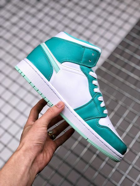 mens shoes jumpman 1 mid marine green basketball shoe sports sneakers color white-tiff green size 36-47 available
mens shoes jumpman 1 mid marine green basketball shoe sports sneakers color white-tiff green size 36-47 available