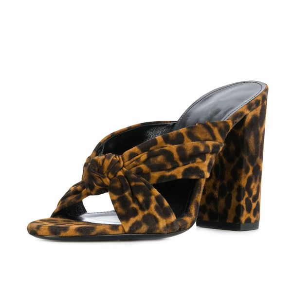 2022 new leather sheepskin suede sandals chunky high heels pumps women slipper summer peep-toe round open toes knotted slip-on wedding cross, Black
2022 new leather sheepskin suede sandals chunky high heels pumps women slipper summer peep-toe round open toes knotted slip-on wedding cross, Black