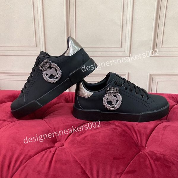 latest mens womens sports shoes solid color series simple fashionable leather material comfortable and soft hc210409, Black
latest mens womens sports shoes solid color series simple fashionable leather material comfortable and soft hc210409, Black