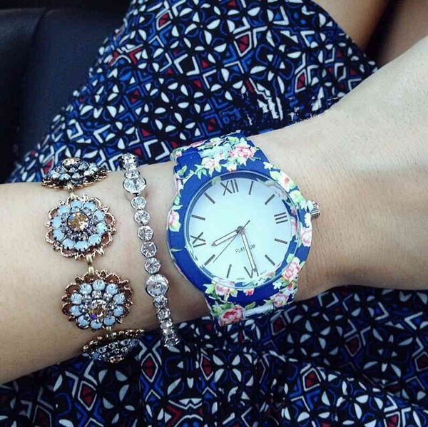 geneva flower watch vintage fashion women men watch floral, Slivery;brown
geneva flower watch vintage fashion women men watch floral, Slivery;brown