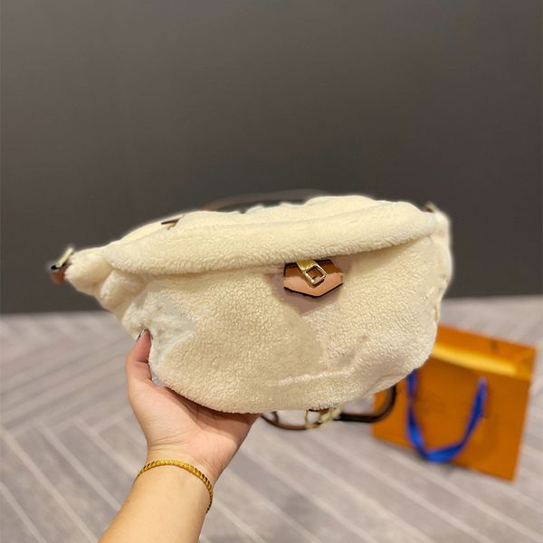 2022 new luxury fashion designer bag women lamb wool chest bag channel the totes wallet handbags lady shoulder crossbody purse backpack
2022 new luxury fashion designer bag women lamb wool chest bag channel the totes wallet handbags lady shoulder crossbody purse backpack