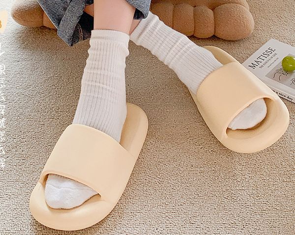 2022 designer slippers women sandals luxury slides oran sandal classic flip flop casual shoes sneakers trainer brand0 612, Black
2022 designer slippers women sandals luxury slides oran sandal classic flip flop casual shoes sneakers trainer brand0 612, Black
