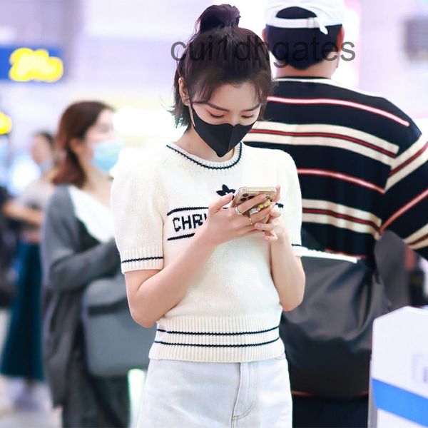 2022 designer di or t shirt and tees dress lucky five pointed star letter jacquard wool sweater round neck short sleeve slim fit zheng xiuya, White
2022 designer di or t shirt and tees dress lucky five pointed star letter jacquard wool sweater round neck short sleeve slim fit zheng xiuya, White