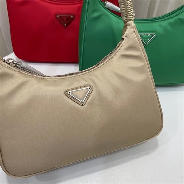 baobao female underarm in one chain medium gunnelon cloth stick 80% off wholesale store
baobao female underarm in one chain medium gunnelon cloth stick 80% off wholesale store