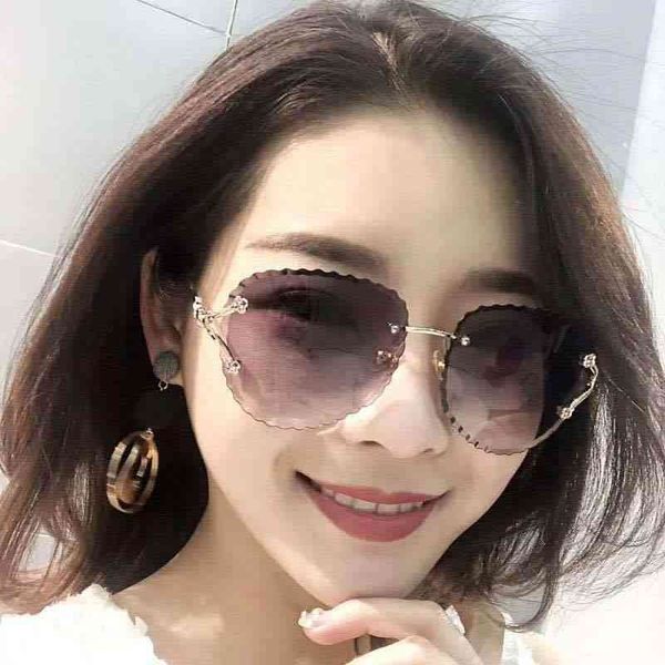sunglasses polygon power lady gradient color frameless cut edge sell ins shake tiktok 0p1y, White;black
sunglasses polygon power lady gradient color frameless cut edge sell ins shake tiktok 0p1y, White;black