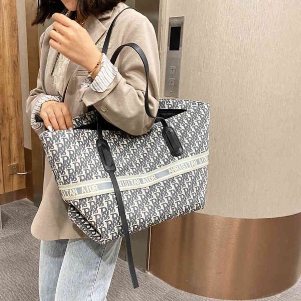simple large capacity bag women's new versatile canvas shoulder bag carrying bag purses_twyn
simple large capacity bag women's new versatile canvas shoulder bag carrying bag purses_twyn