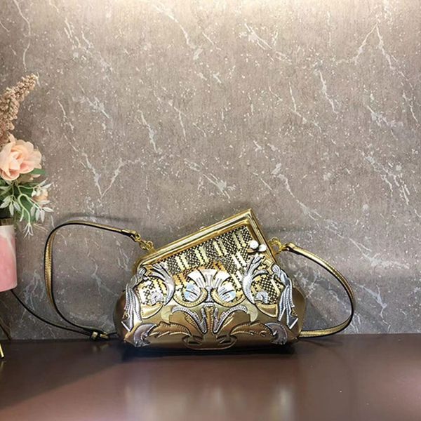 clutch bag fashion shoulder bags handbags women hollowed out letter floral crossbody purse gold genuine leather material metal hasp mesh tot
clutch bag fashion shoulder bags handbags women hollowed out letter floral crossbody purse gold genuine leather material metal hasp mesh tot