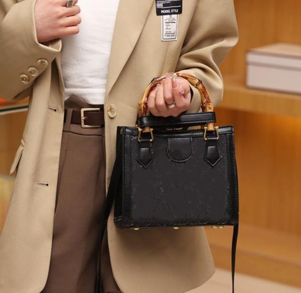 fashion bamboo handle large tote bags women totes wallet purse shopping bag ladies brown pu big handbag handbags
fashion bamboo handle large tote bags women totes wallet purse shopping bag ladies brown pu big handbag handbags
