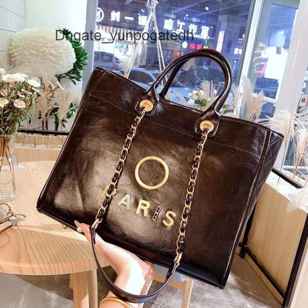 women's luxury fashion handbags beach bags brand ch metal badge tote bag designer small mini evening handbag female capacity large leat, Black;red
women's luxury fashion handbags beach bags brand ch metal badge tote bag designer small mini evening handbag female capacity large leat, Black;red