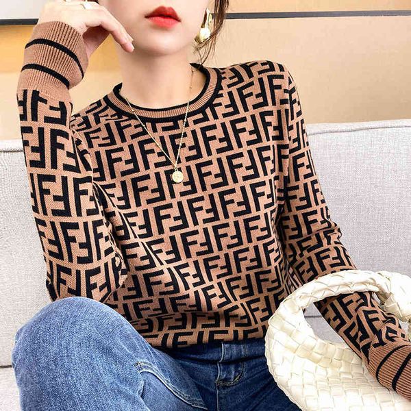 female letter design sense of temperament aging double f bottomed sweater inner long sleeve brand summer women's shirt, White
female letter design sense of temperament aging double f bottomed sweater inner long sleeve brand summer women's shirt, White