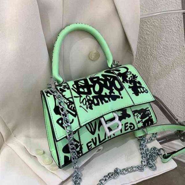 bags new women's bag personalized one shoulder hand shaped chain