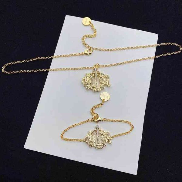 fine jewellery gold plated diamond inlaid letter necklace simple versatile girls' clavicle chain, Black
fine jewellery gold plated diamond inlaid letter necklace simple versatile girls' clavicle chain, Black