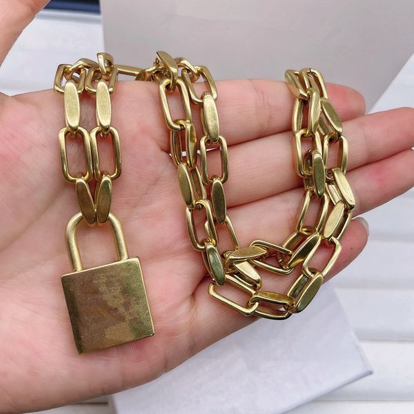 2022 retro men women necklaces lock design letters b personality chain europe and the united states wholesale jewelry designer luxurious hav, Silver