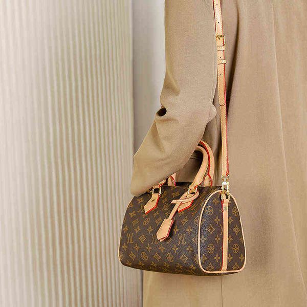 2022 new fashion all-match ladies mini handbag 2022 luxury bag single shoulder msenger texture small girl
2022 new fashion all-match ladies mini handbag 2022 luxury bag single shoulder msenger texture small girl